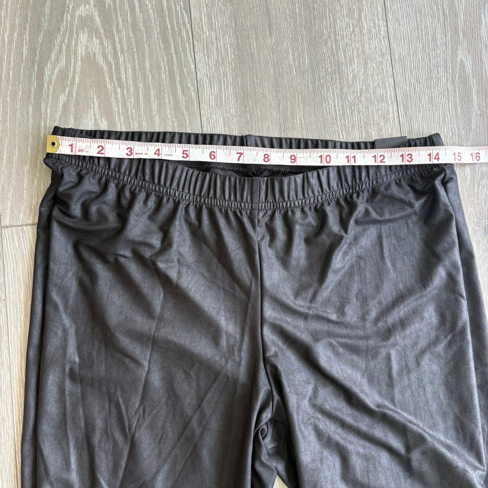 Plus Size 1 - Picture 12 of 15
